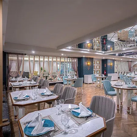 Hotel Diamond De Luxe And
